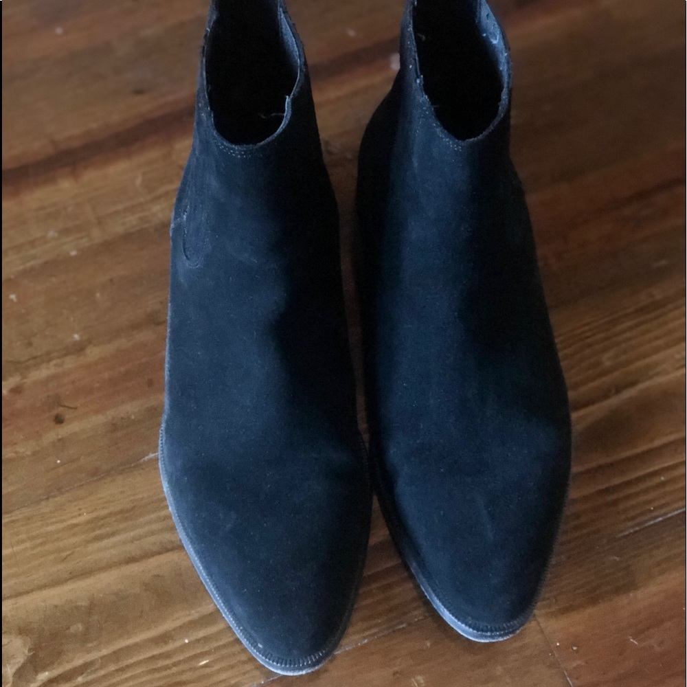 BLACK SUED CHELSEA BOOTS with garment bag